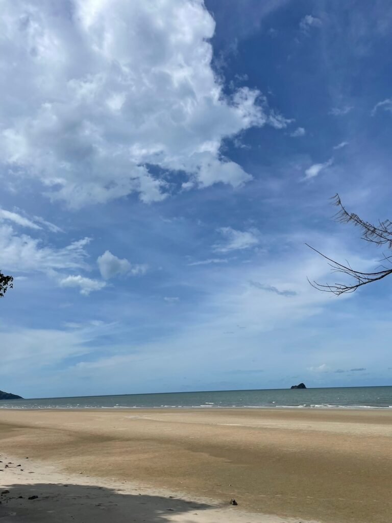 หาด,ทะเล,หาดเขาเต่า