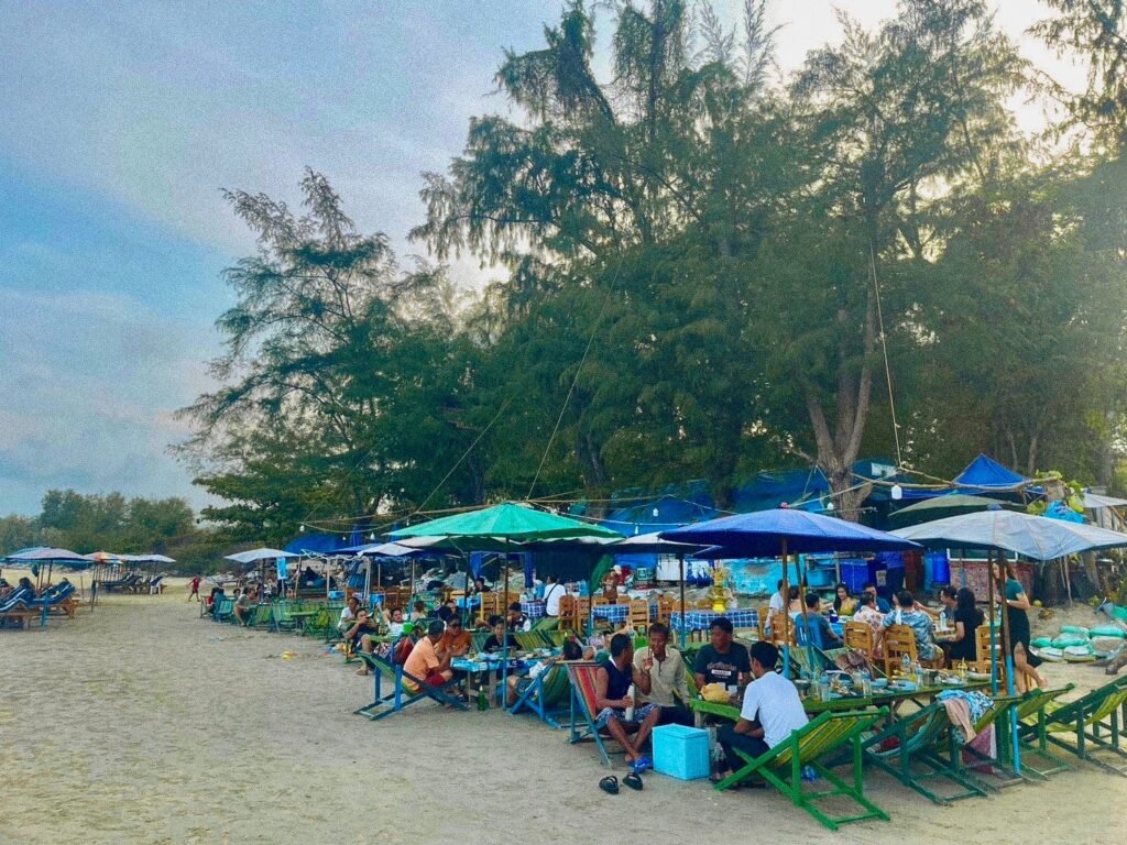 หาดทราย,ทะเล,หาดเขาตะเกียบ