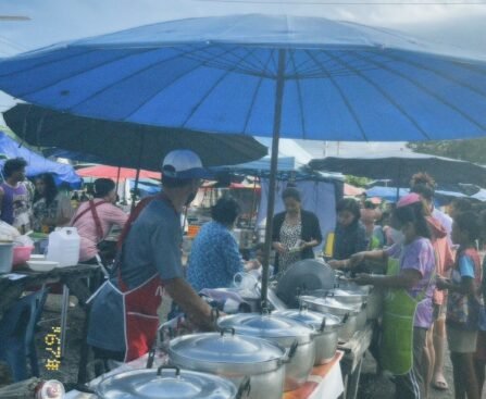 ตลาด,ตลาดนัดเขาเต่า,ตลาดเย็น